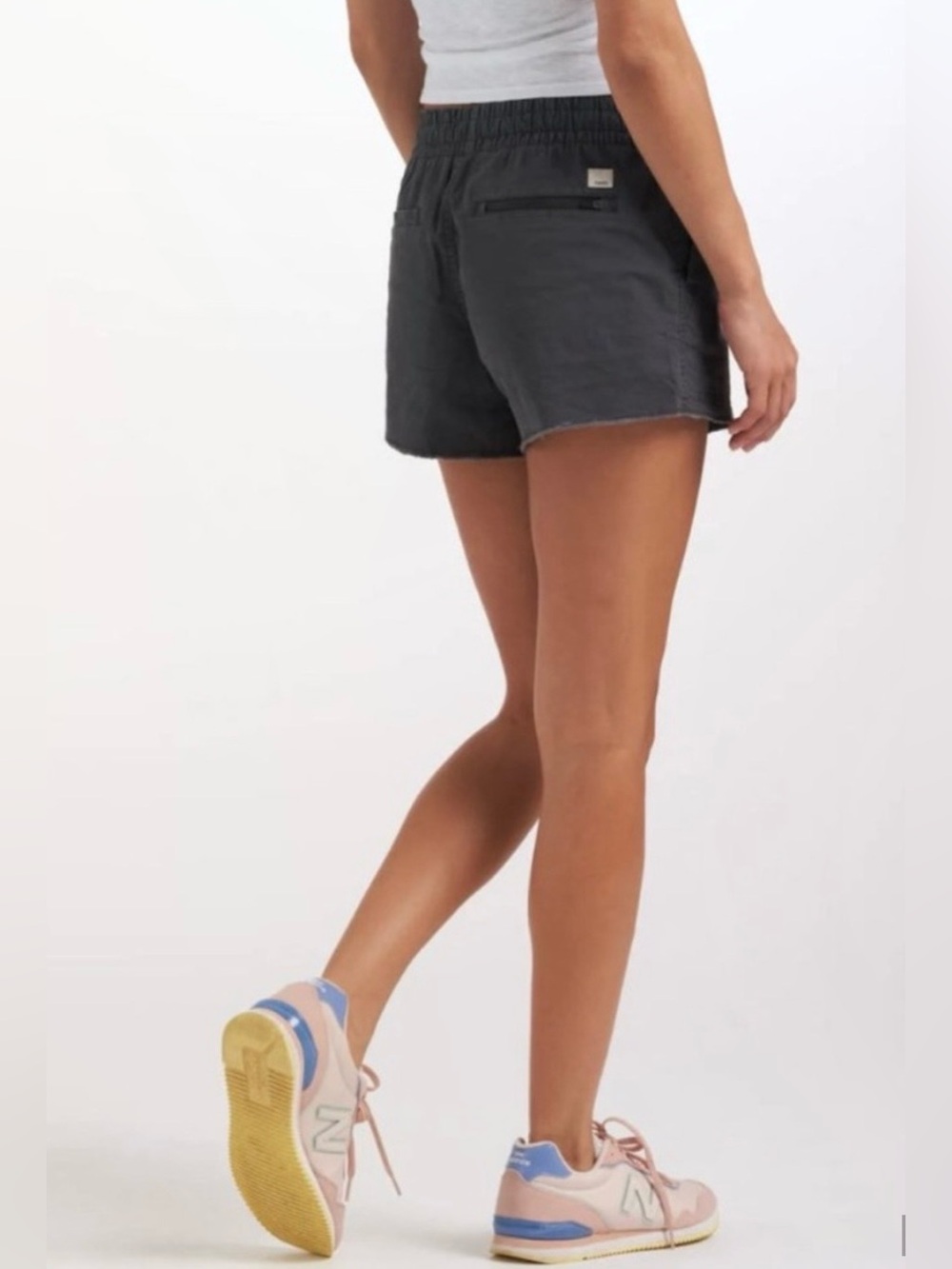 Vuori Women's Vintage Ripstop Shorts, size L - Picture 2 of 6
